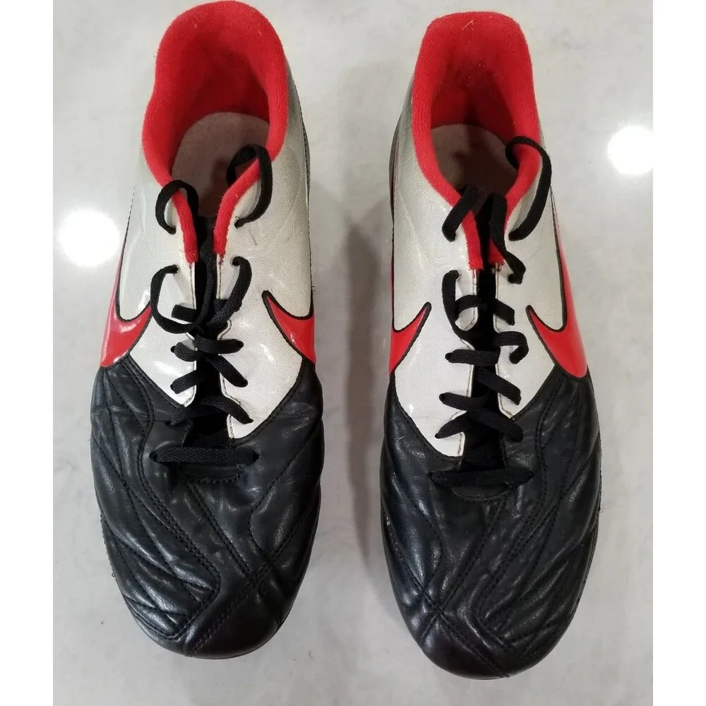 Nike Medio FG US 11 Black Red White Cleats 442122-061 Year 2011